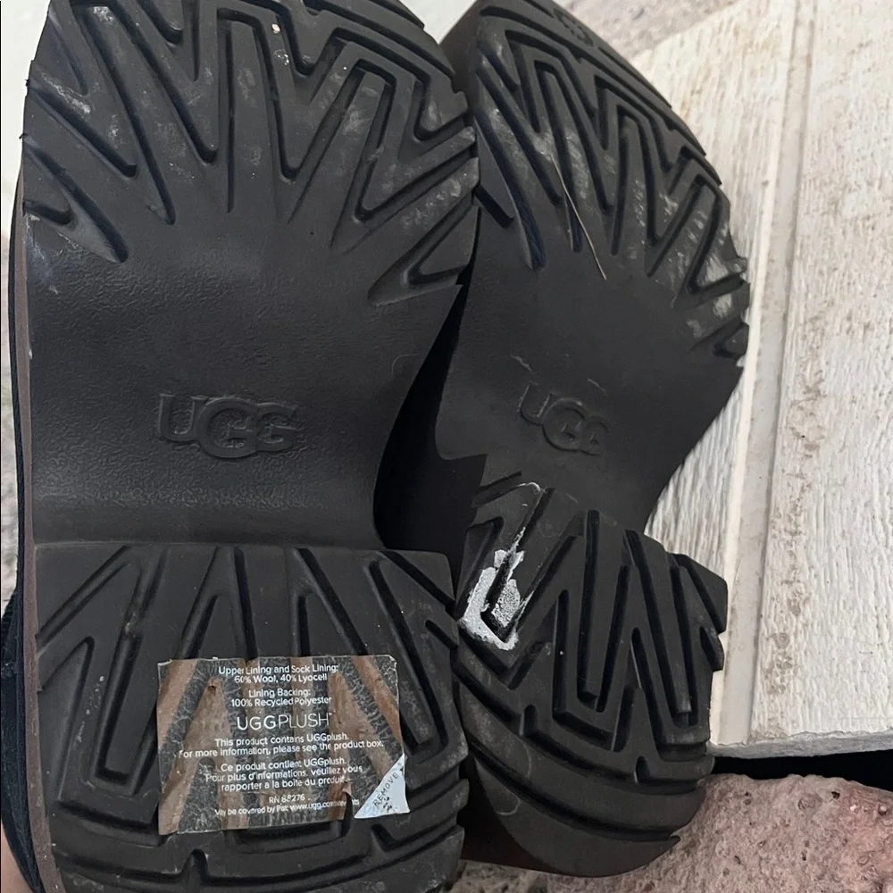 UGG Classic Ultra Mini New Heights Black 9